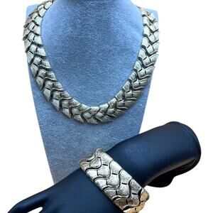 CORO TEXTURED FEATHER LEAF GOLD TONE MCM PANELED LINK  NECKLACE BRACELET SET